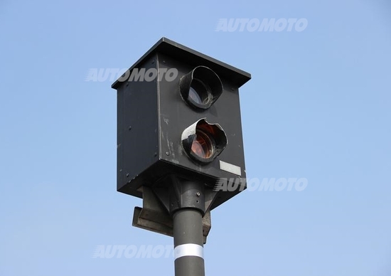 Giallo autovelox a Milano. De Vita risponde ai commenti Giallo autovelox a Milano. De Vita risponde ai commenti