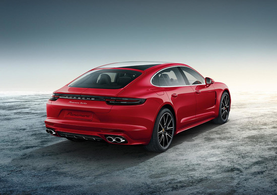 Porsche Panamera Turbo Executive, la versione Exclusive Porsche Panamera Turbo Executive, la versione Exclusive