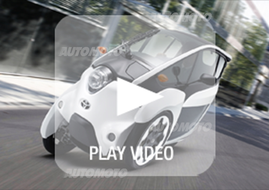 Toyota i-Road: inizia il collaudo del tre ruote elettrico. Guardate come piega! Toyota i-Road: inizia il collaudo del tre ruote elettrico. Guardate come piega!