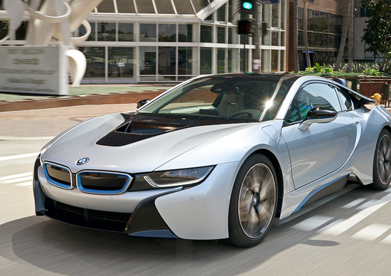 BMW, il 3 cilindri della i8 è Motore del'Anno 2015 BMW, il 3 cilindri della i8 è Motore del'Anno 2015