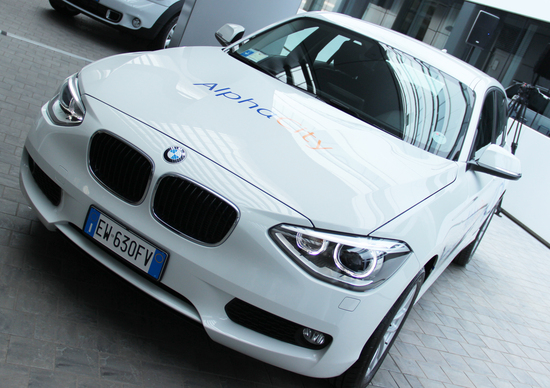 AlphaCity: nasce il car sharing di BMW per le aziende. Che cos'è e come funziona AlphaCity: nasce il car sharing di BMW per le aziende. Che cos'è e come funziona