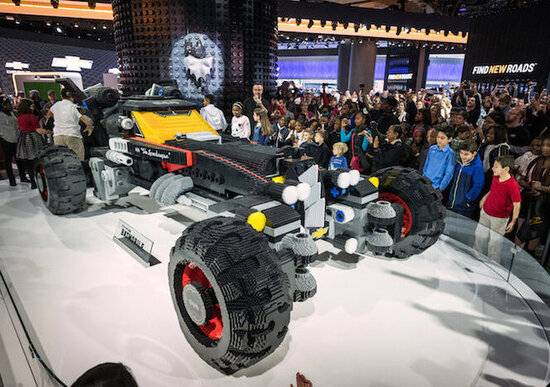 Lego, Batmobile a grandezza naturale a Detroit Lego, Batmobile a grandezza naturale a Detroit