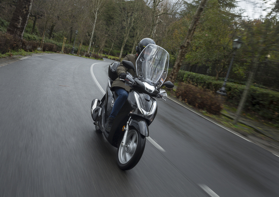 Honda SH 125i e SH 150i, gli scooter dei record si rinnovano Honda SH 125i e SH 150i, gli scooter dei record si rinnovano