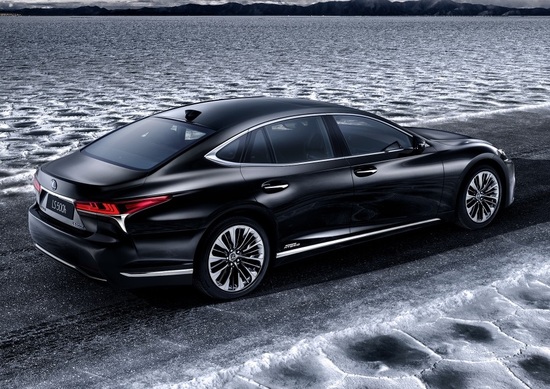 Lexus LS 500h Full Hybrid, debutterà a Ginevra Lexus LS 500h Full Hybrid, debutterà a Ginevra