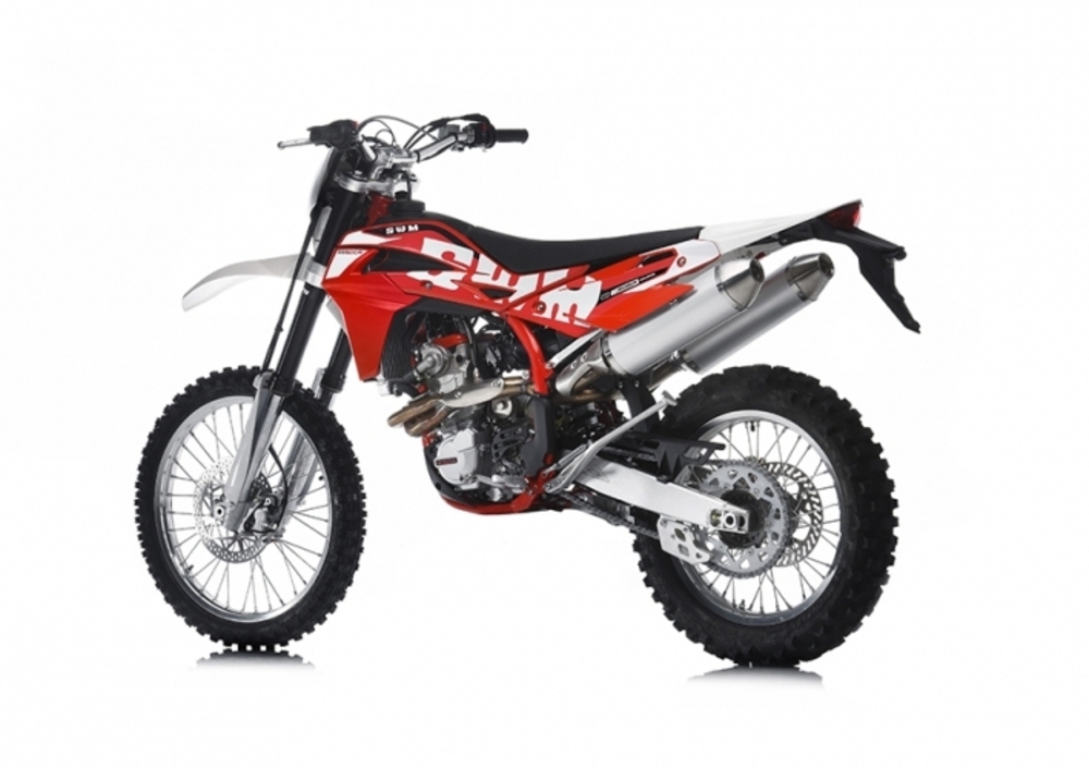 swm-rs-500-r-2017-18-prezzo-e-scheda-tecnica-moto-it