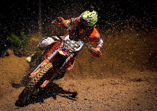 MXGP: mentre Cairoli trionfava a Losail, c'è chi non è uscito dall'aeroporto MXGP: mentre Cairoli trionfava a Losail, c'è chi non è uscito dall'aeroporto